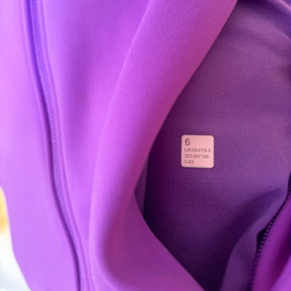 Lululemon•Wind-Resistant Golf Jacket•Mixed Material Full Zip•Atomic Purple•NEW•6 - Picture 11 of 16